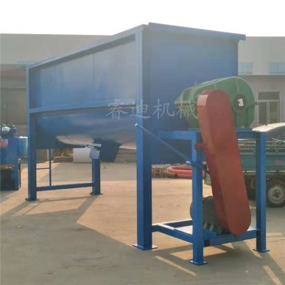 湖北養(yǎng)殖臥式攪拌機牛羊草料干濕混合機1000公斤臥式豬飼料攪拌機