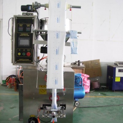 自動液體包裝機，飲料包裝機，辣椒油包裝機