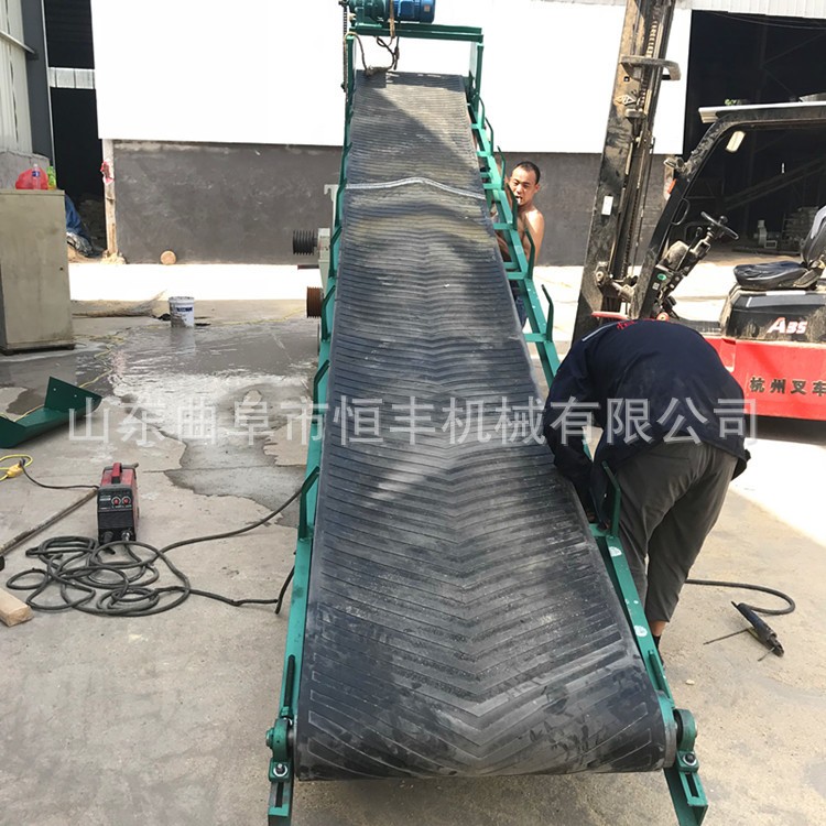 高品質(zhì)裝車(chē)糧食皮帶輸送機(jī) 升降移動(dòng)式皮帶輸送機(jī) 加厚皮帶輸送機(jī)
