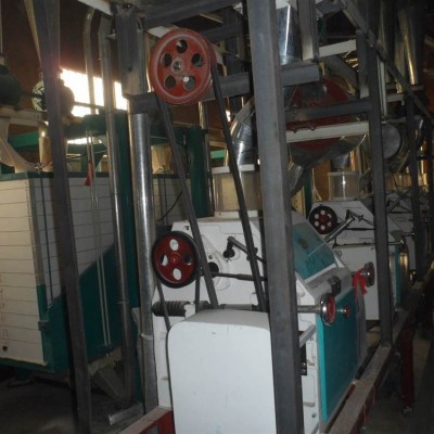 大型全自動(dòng)磨面機(jī) 大成機(jī)械 磨面機(jī)器中小型 可加工小麥，玉米