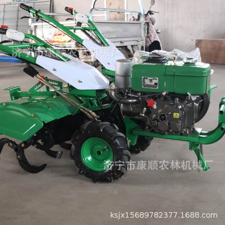180柴油微型耕地機(jī) 四驅(qū)除草松土耕地犁地機(jī) 常發(fā)柴油旋耕機(jī)