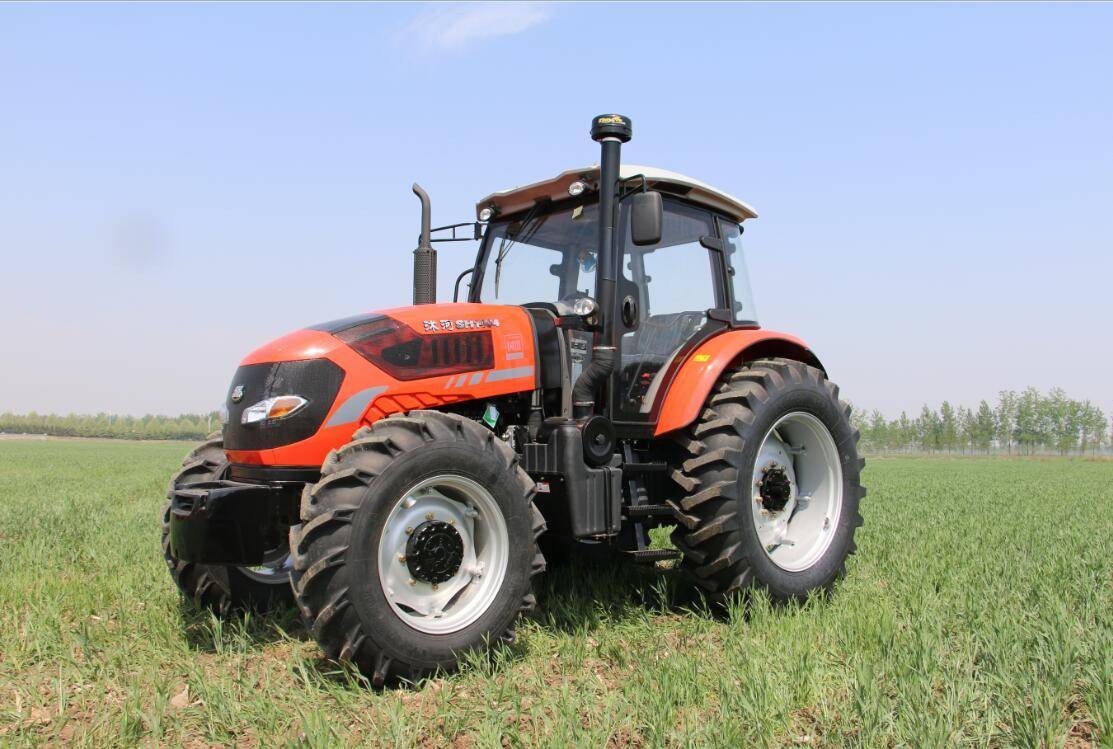 道依茨-法爾DF1404輪式拖拉機(jī)