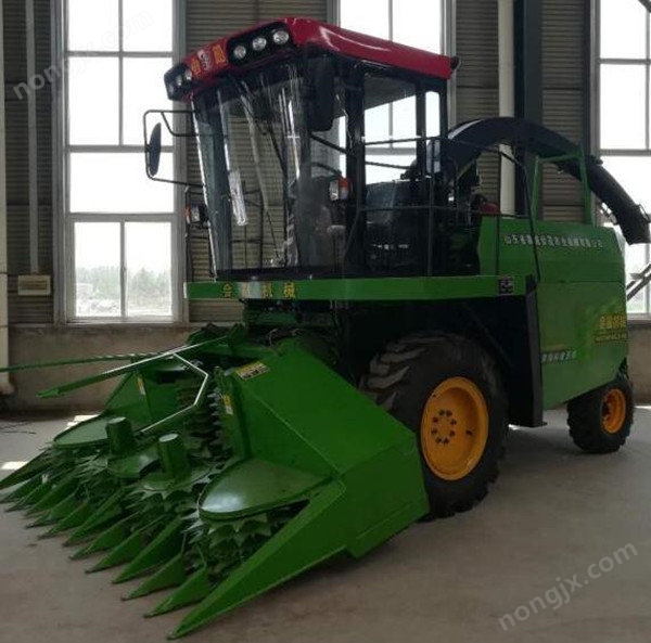 會晟4QZP-3000自走式青貯飼料收獲機