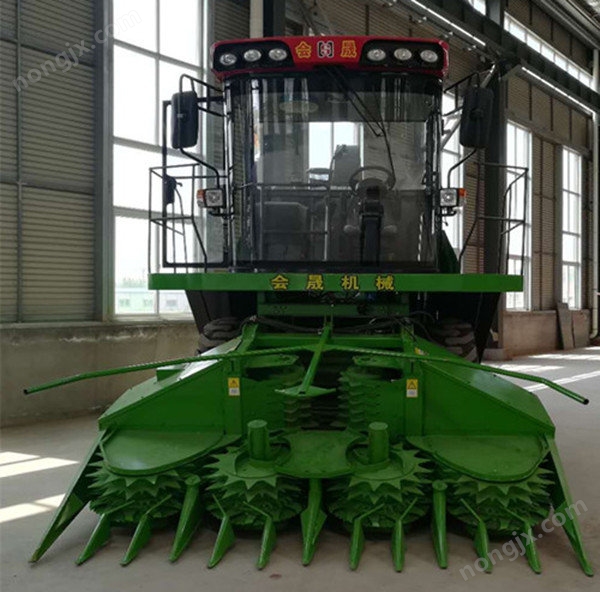 會晟4QZP-3000自走式青貯飼料收獲機