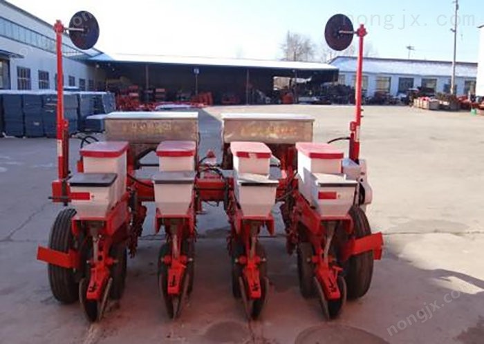 興義農(nóng)豐2BMZF-4精密免耕施肥播種機
