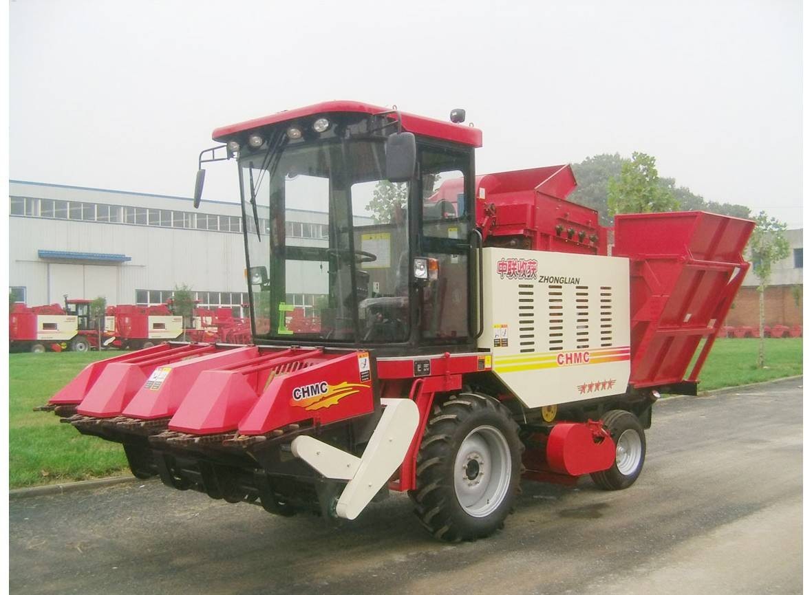 中聯(lián)收獲4YZ-4自走式玉米聯(lián)合收獲機