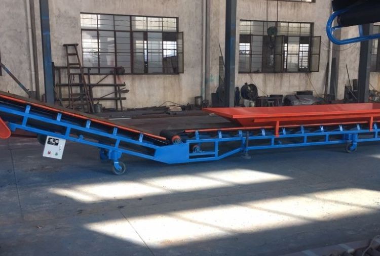 正鑫 大傾角爬坡皮帶輸送機 廠家定制 可移動糧食建材輸送設備