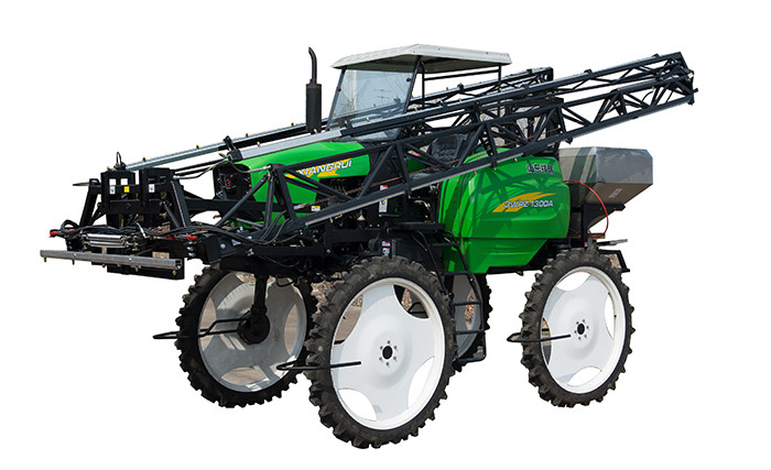 山東祥瑞3WPZ-1300A型自走式噴桿噴霧機