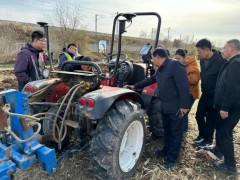 榆中縣召開2025年省級(jí)農(nóng)機(jī)一體化試點(diǎn)項(xiàng)目現(xiàn)場演示會(huì)