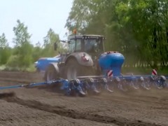 功能強大的播種農機，這都誰發明的，真是個天才